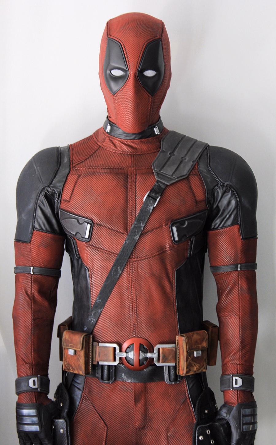 Movie Deadpool costume!!  Deadpool movie, Deadpool costume