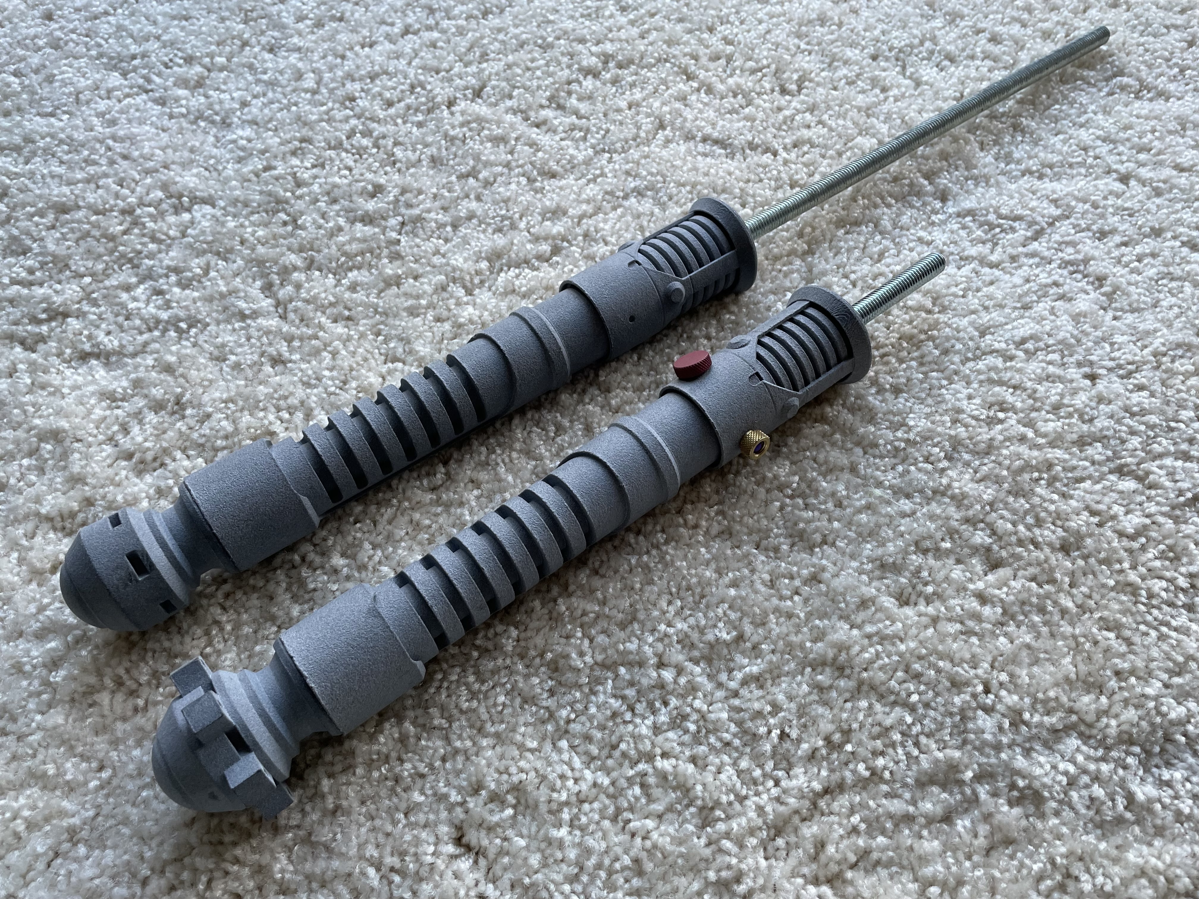 Dewy and Anakin Starkiller's Accurate Qui-Gon Jinn Lightsaber Design