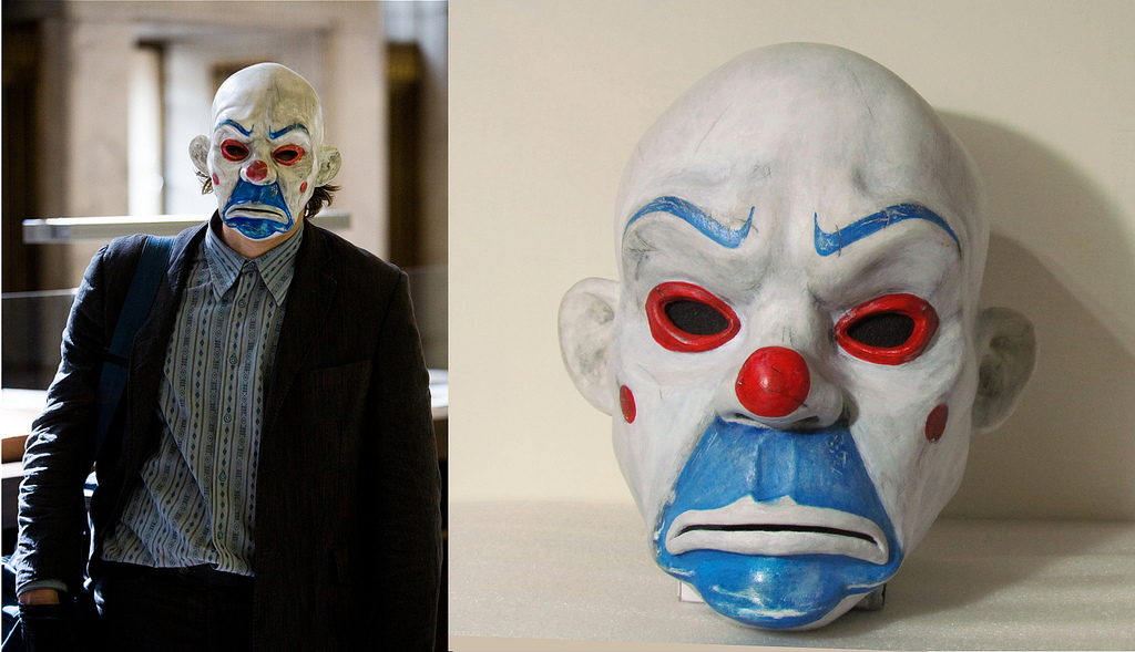 TDK Joker Bank Heist Mask、Knife | RPF Costume and Prop Maker Community