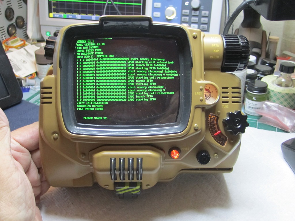 Pip-Boy 3000, How to handle a paperweight, I think.... | RPF Costume and  Prop Maker Community