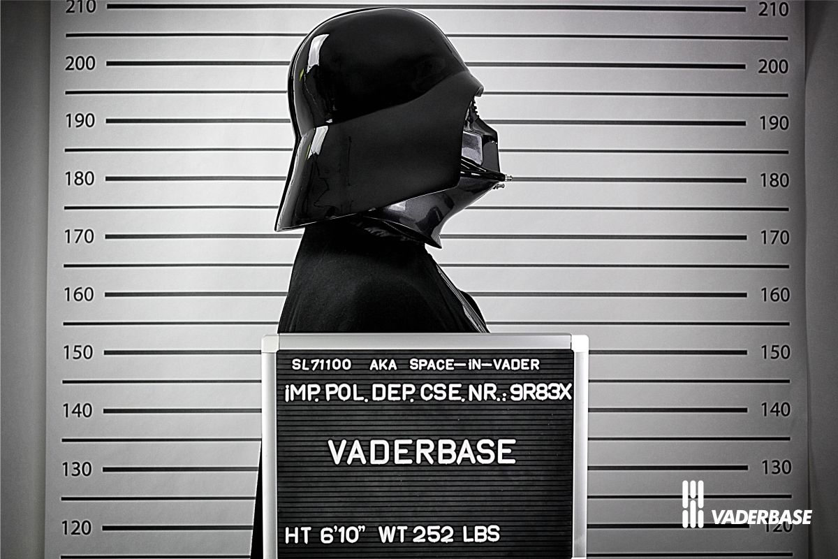 darth_vader_mugshot_esb_additional_belt.jpg