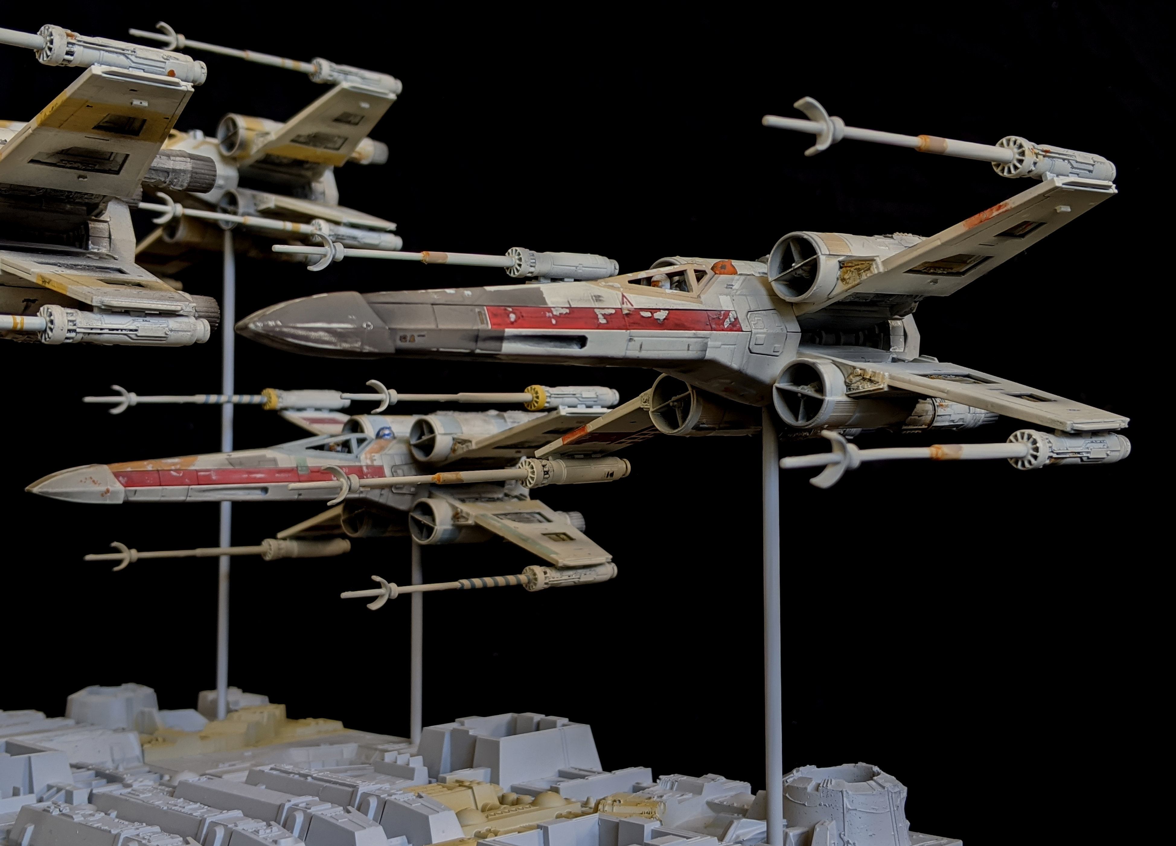 MMM_ANDREADAKIS_BANDAI_1-72_ANH_X-WING_SQUADRON_010.jpg