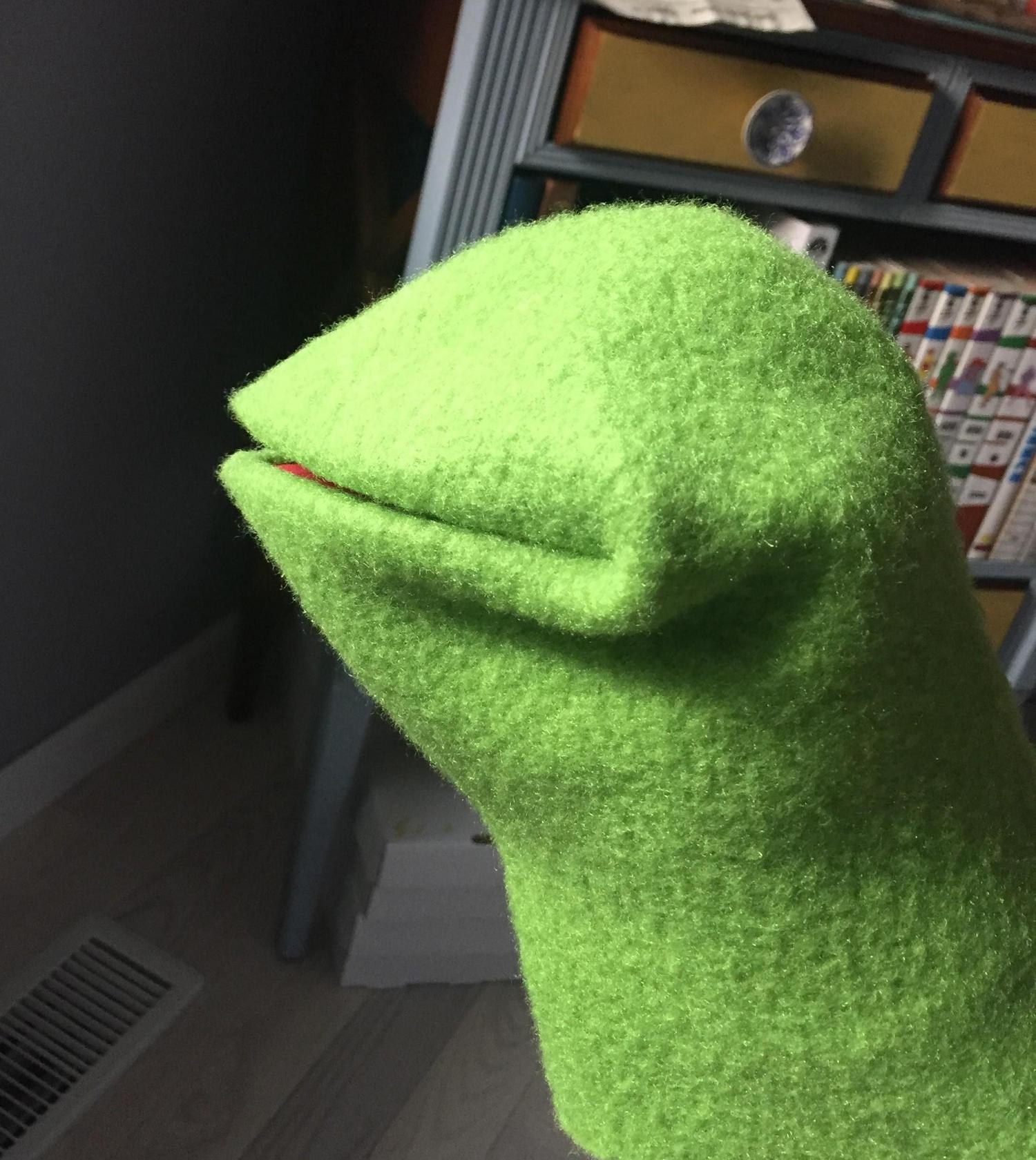 Hand stitched Kermit the Frog puppet replica!! (Early builds/old patterns)  | RPF Costume and Prop Maker Community