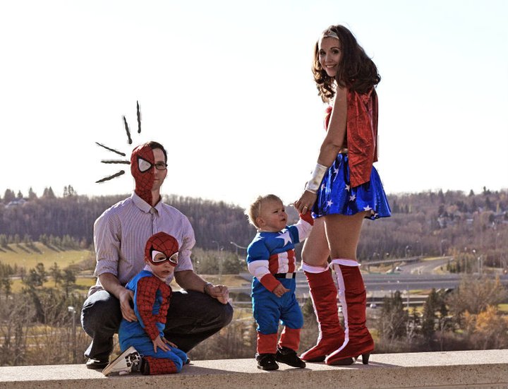 2010, the whole family as superheros