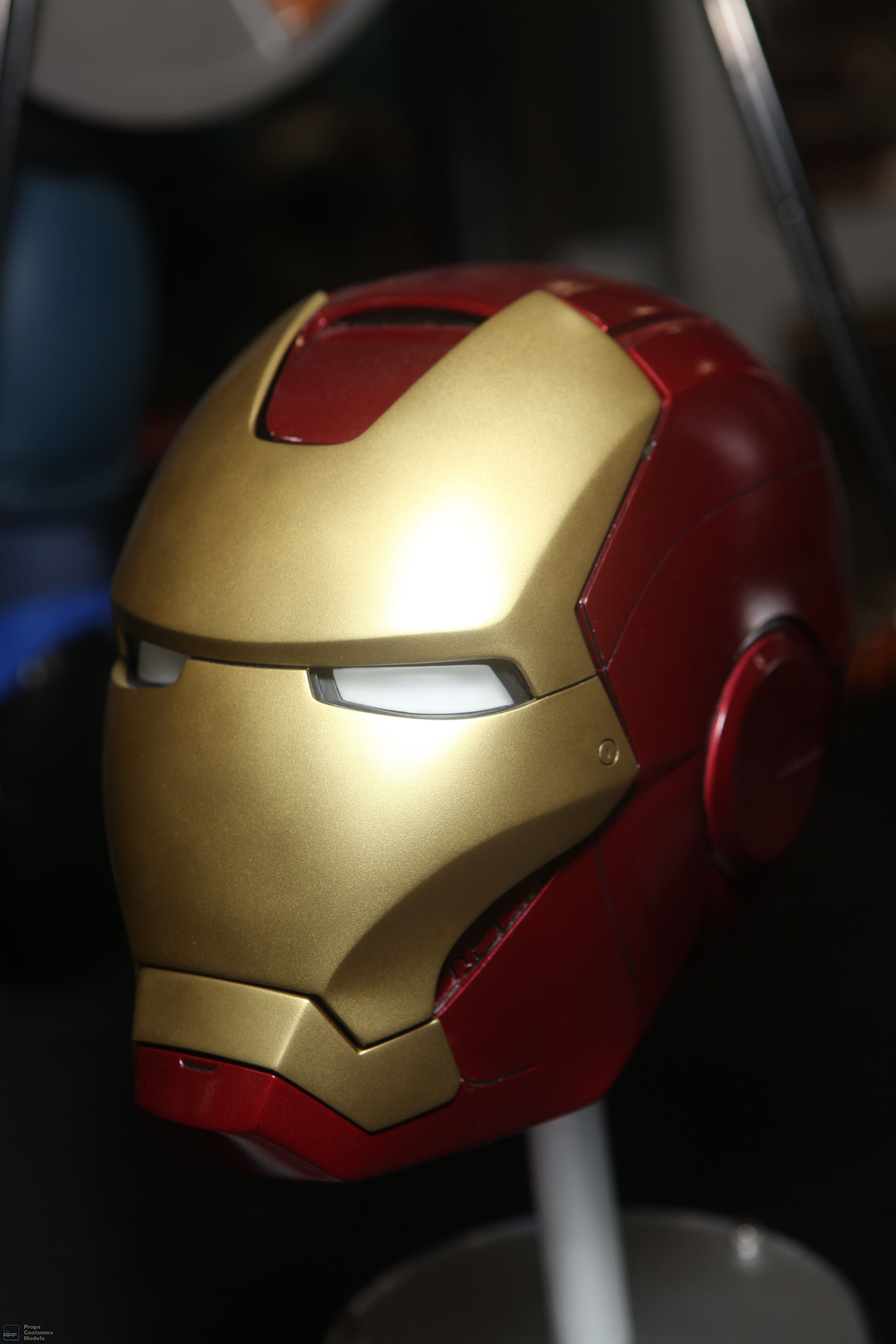 eFX Collectibles - Marvel Iron Man helmet