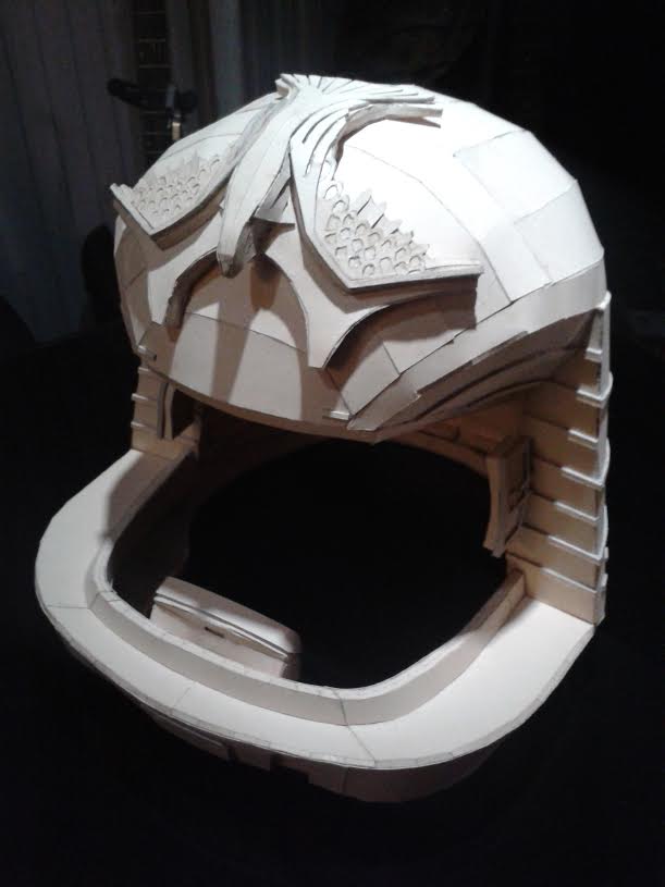 finished helmet 01