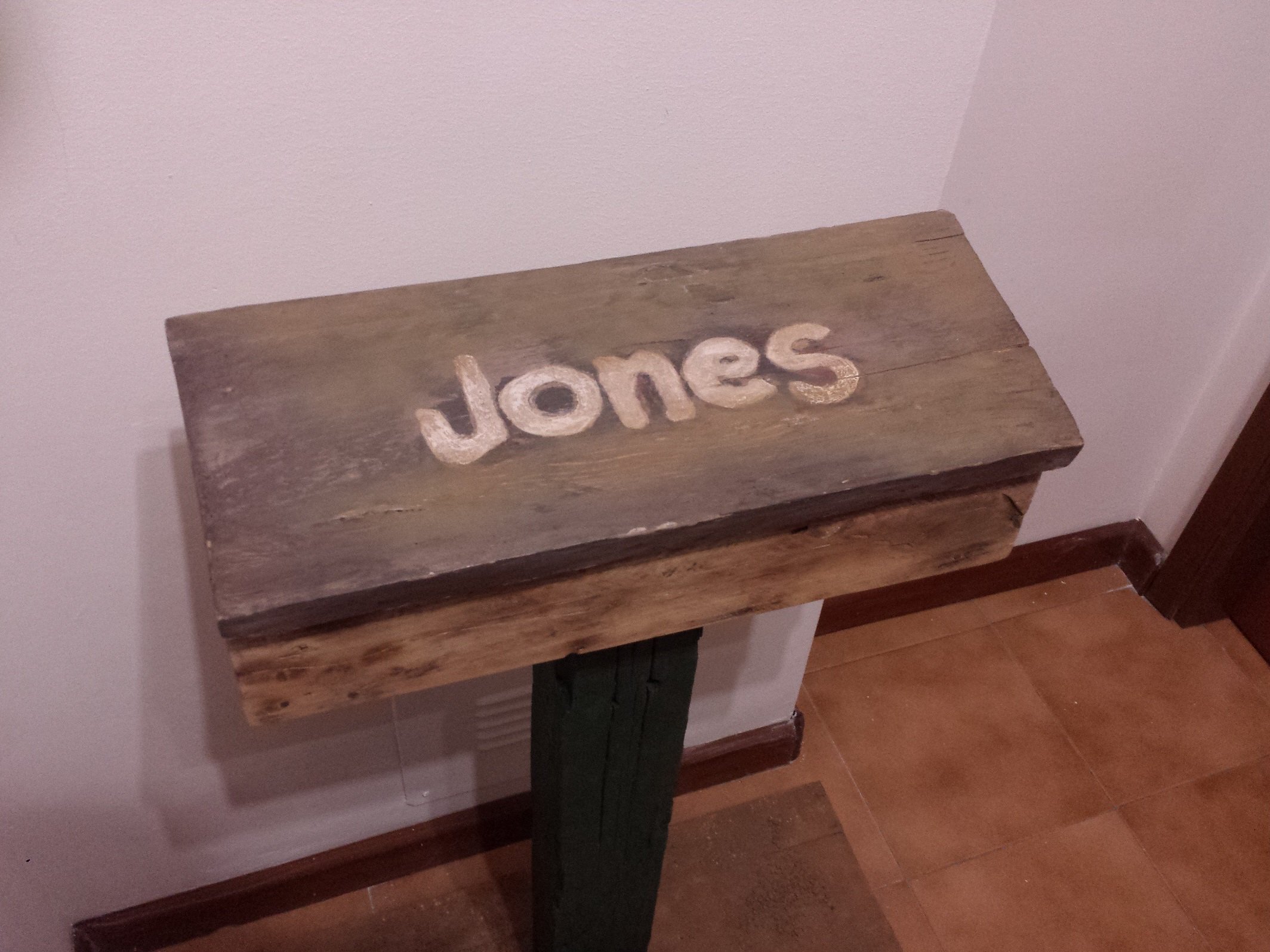 Jones Mailbox 02.jpeg