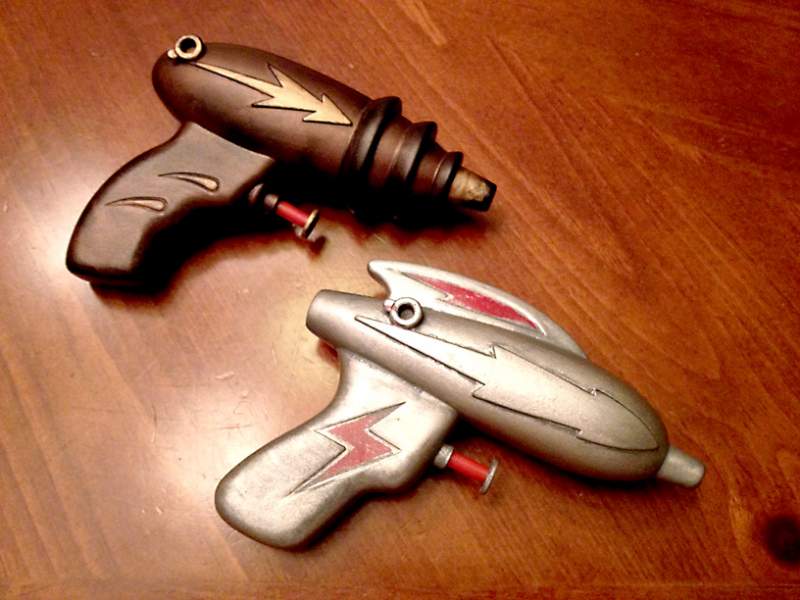 rayguns01