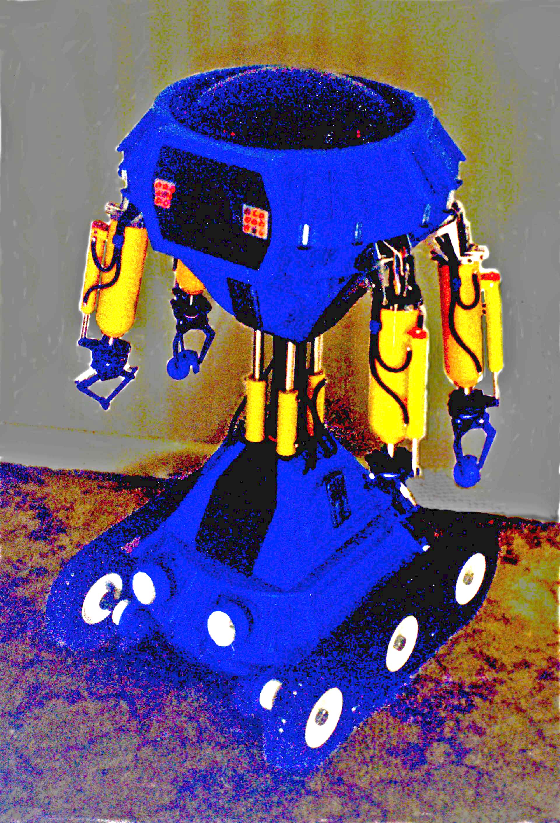 robot  8
this robot was made out of leftover R2 parts and other things but I never got around to motorizing it