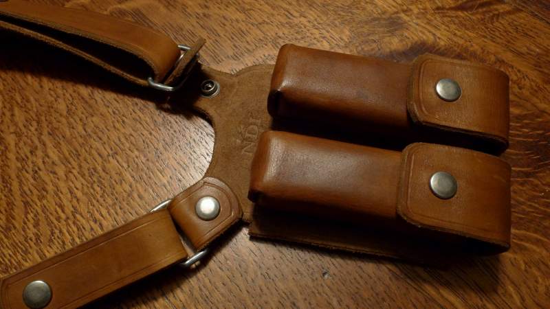 Uncharted 1 leather holster magazine pouches